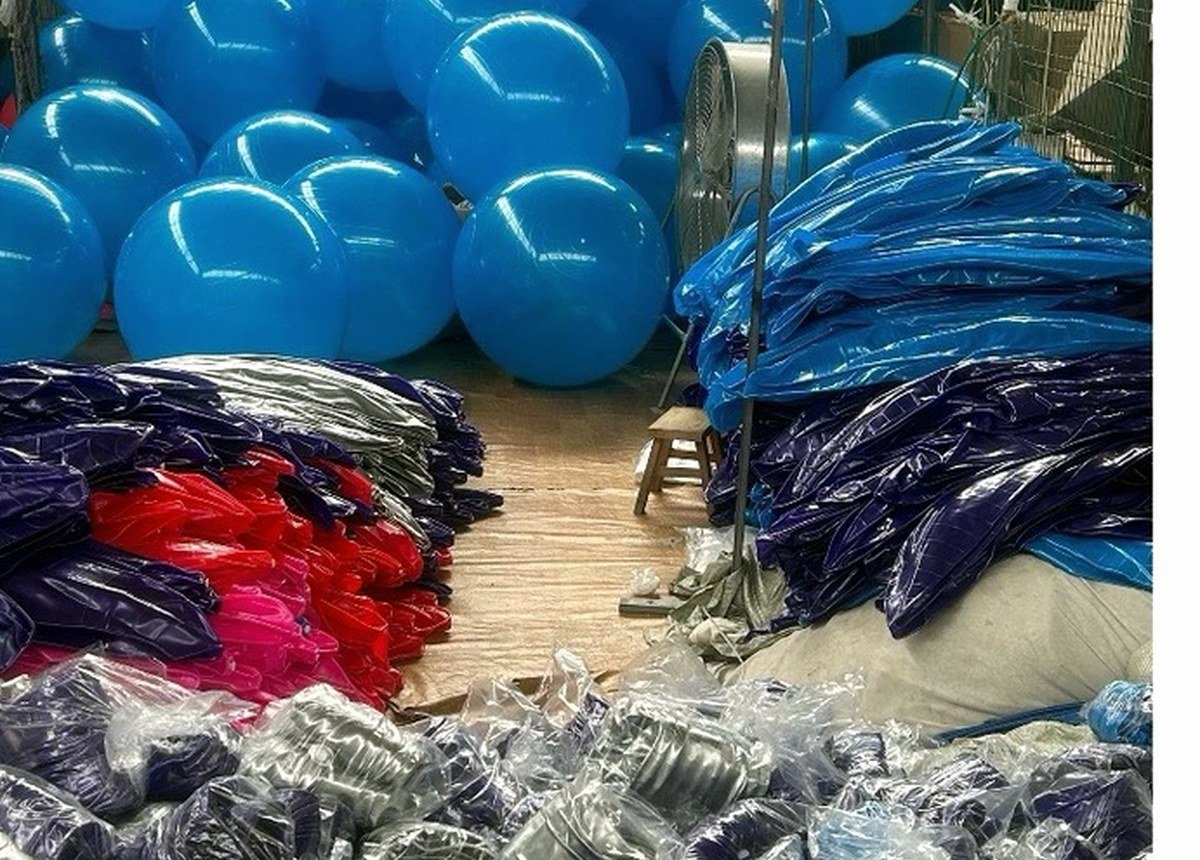Exercise ball inspection and packaging